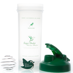 Leave the stainless steel ball in the Sugar Shaker Nectar Maker after mixing.